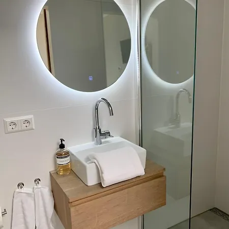 Lägenhet 35 With Private Parking Zandvoort